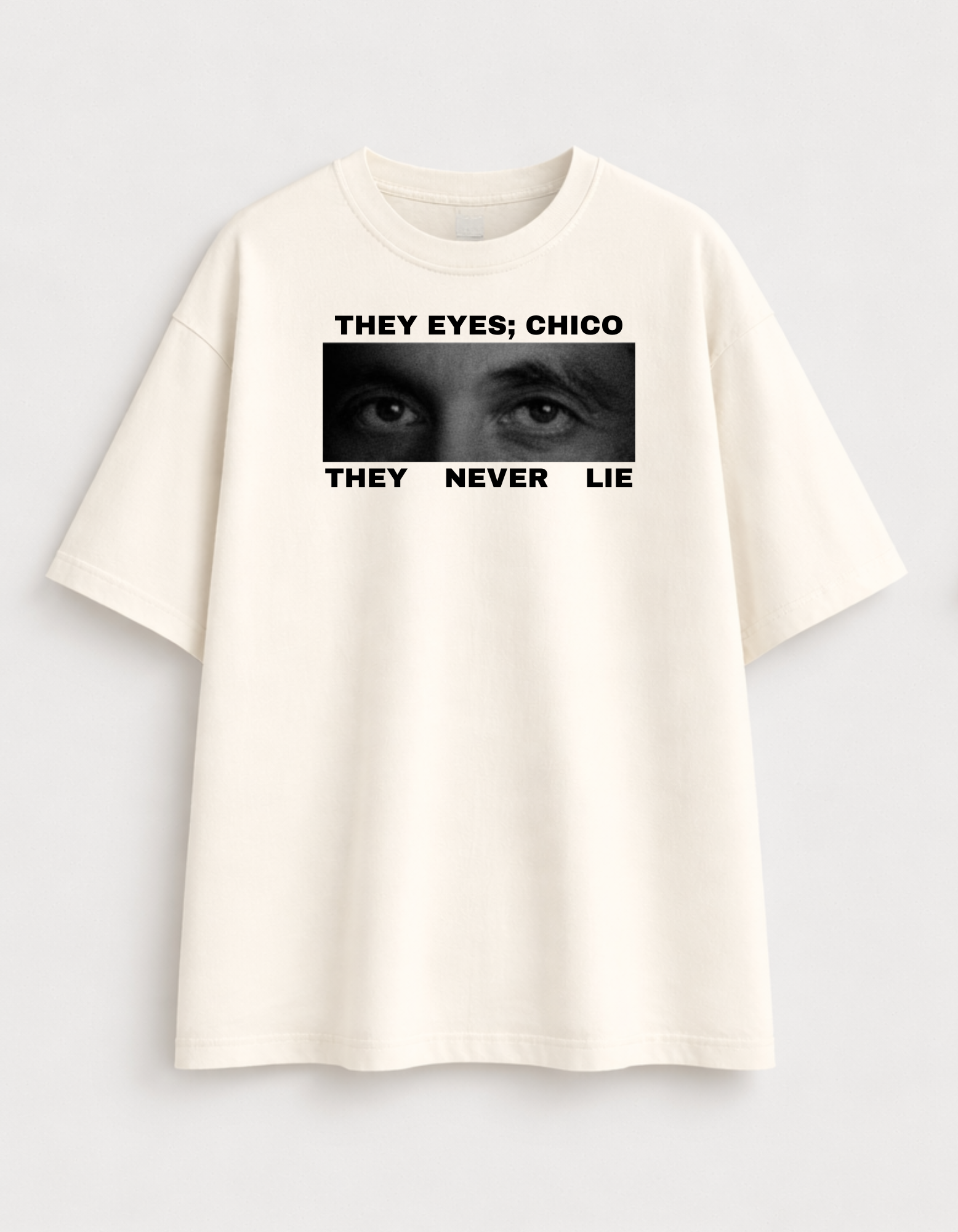 Camiseta Oversized - The World is Yours